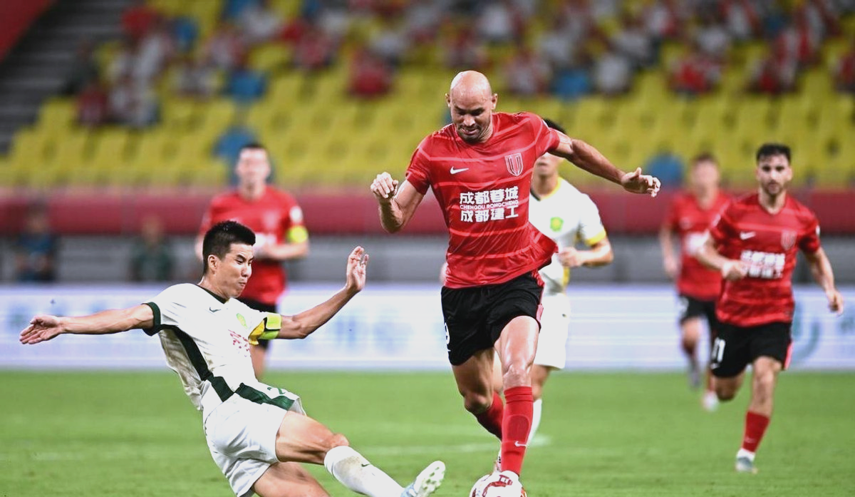 成都蓉城迎欧联关键赛，赛后绝杀压哨，更衣室稳定，纪律约束更严格(中超成都蓉城直播在线观看)