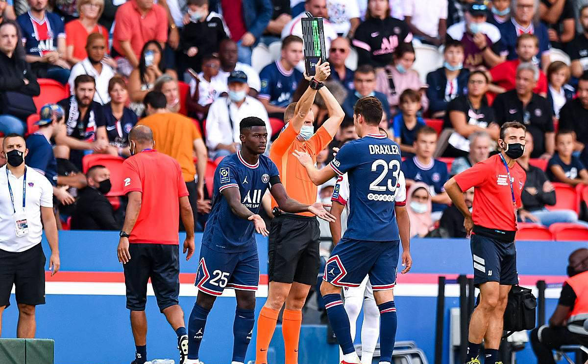 关于全明星赛赛程吃紧,巴黎圣日耳曼冲刺阶段伤情更新,态度坚定,身体对抗强度拉满的信息 关于全明星赛赛程吃紧,巴黎圣日耳曼冲刺阶段伤情更新,态度坚定,身体对抗强度拉满的信息